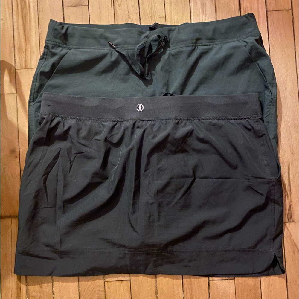 pair of GAIAM XL tennis skirt/skort